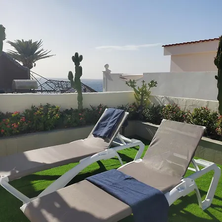 Sunrise With Heated Pool. Dom wakacyjny Callao Salvaje